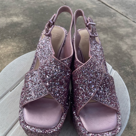 Gianni Bini Sparkling Lavender Platform Heels - Picture 2 of 4